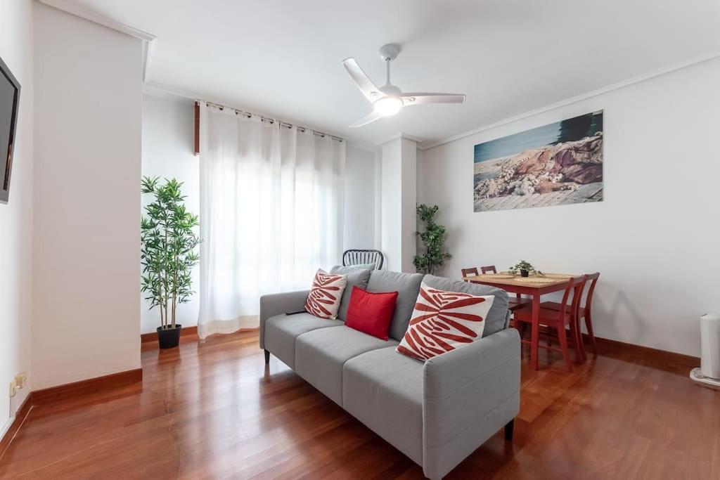 Acogedor Piso En .parking Privado * Santurtzi
