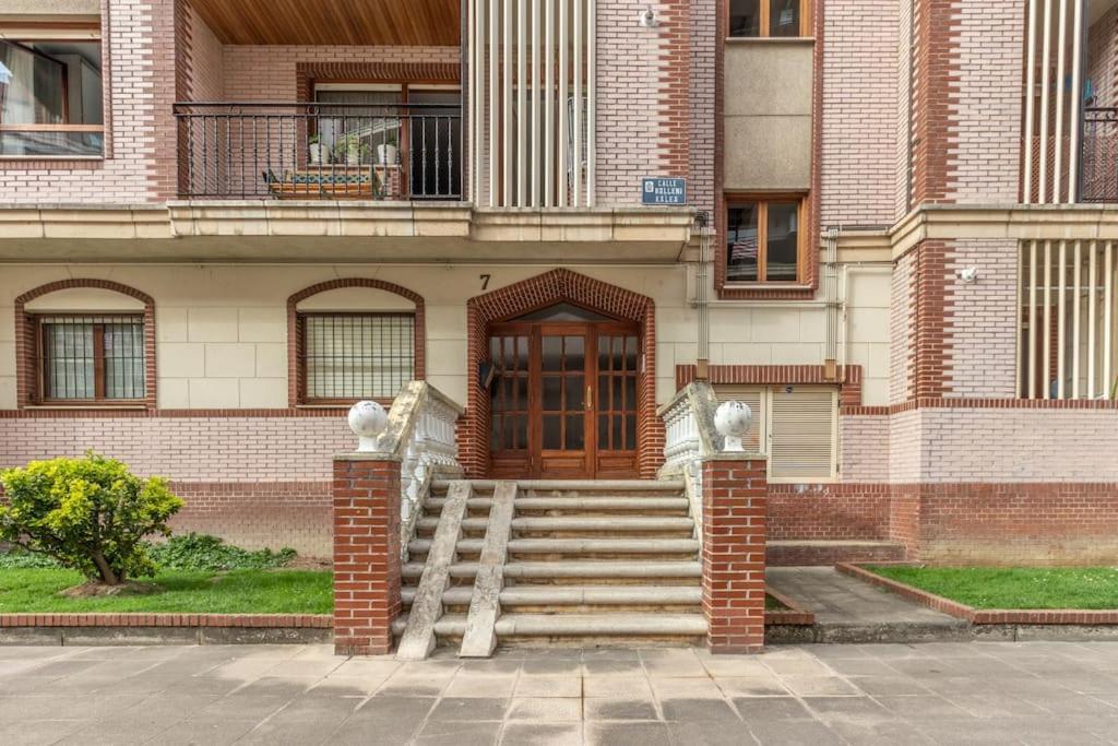Acogedor Piso En .parking Privado Apartment